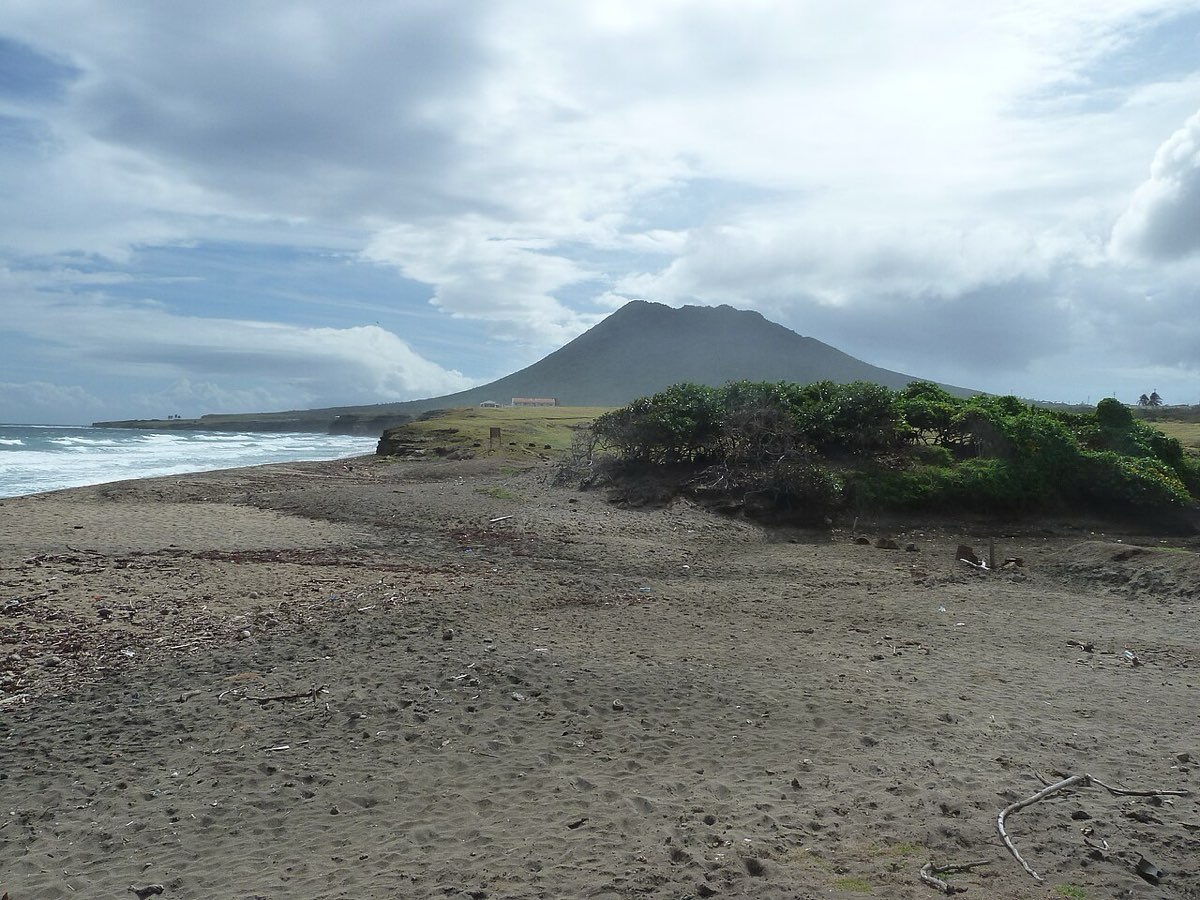 Zeelandia Beach on Sint Eustatius